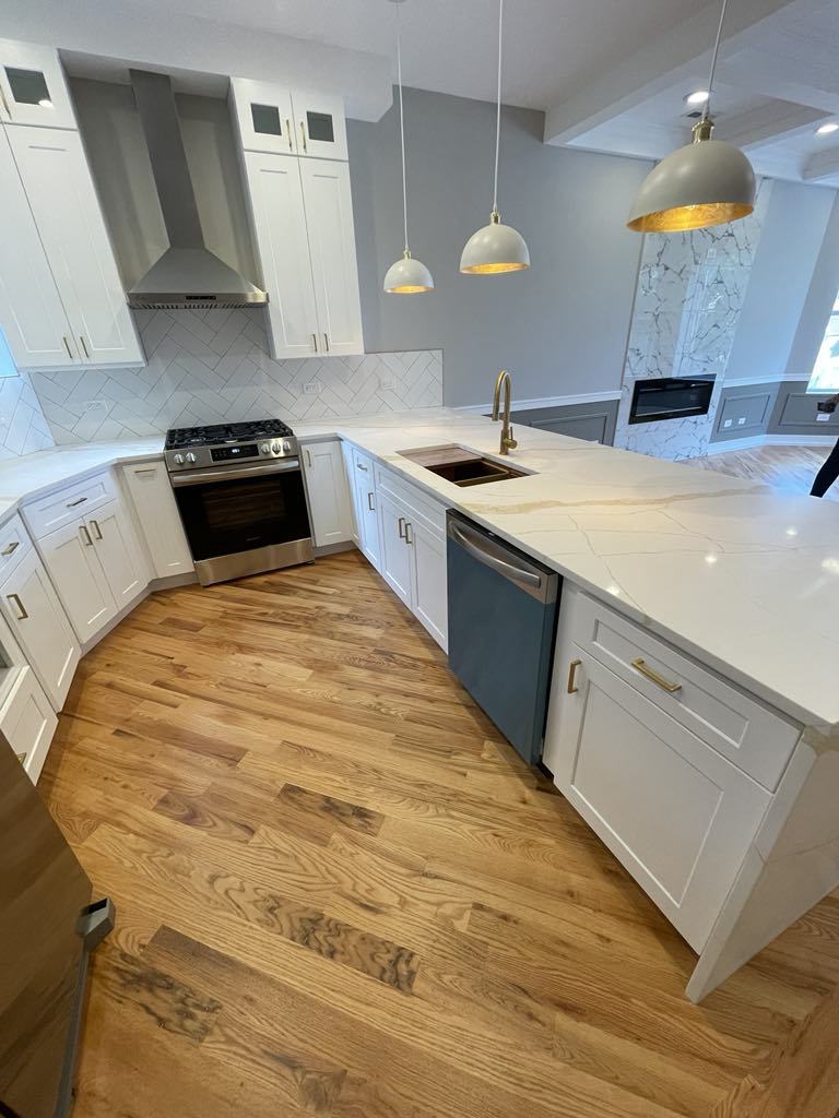 6618 S University Avenue Unit: 3