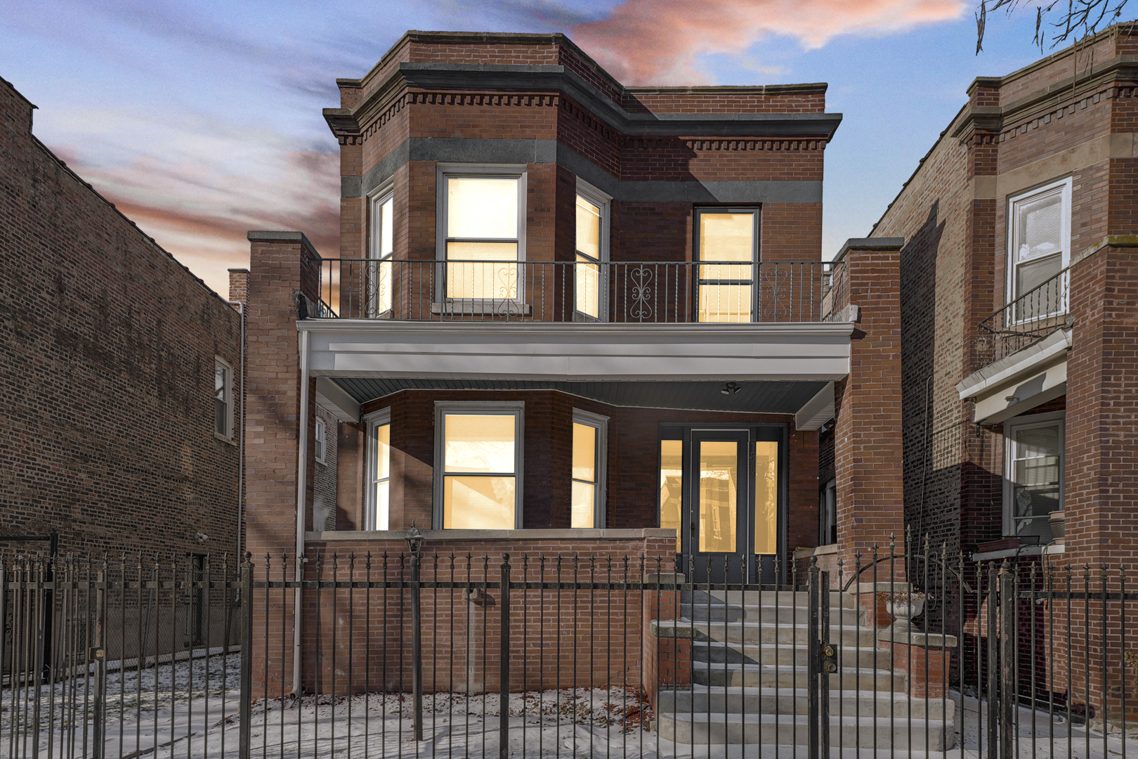 174 N Lamon Avenue