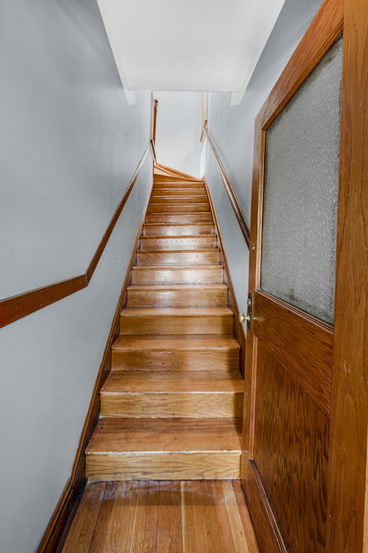 174 N Lamon Avenue