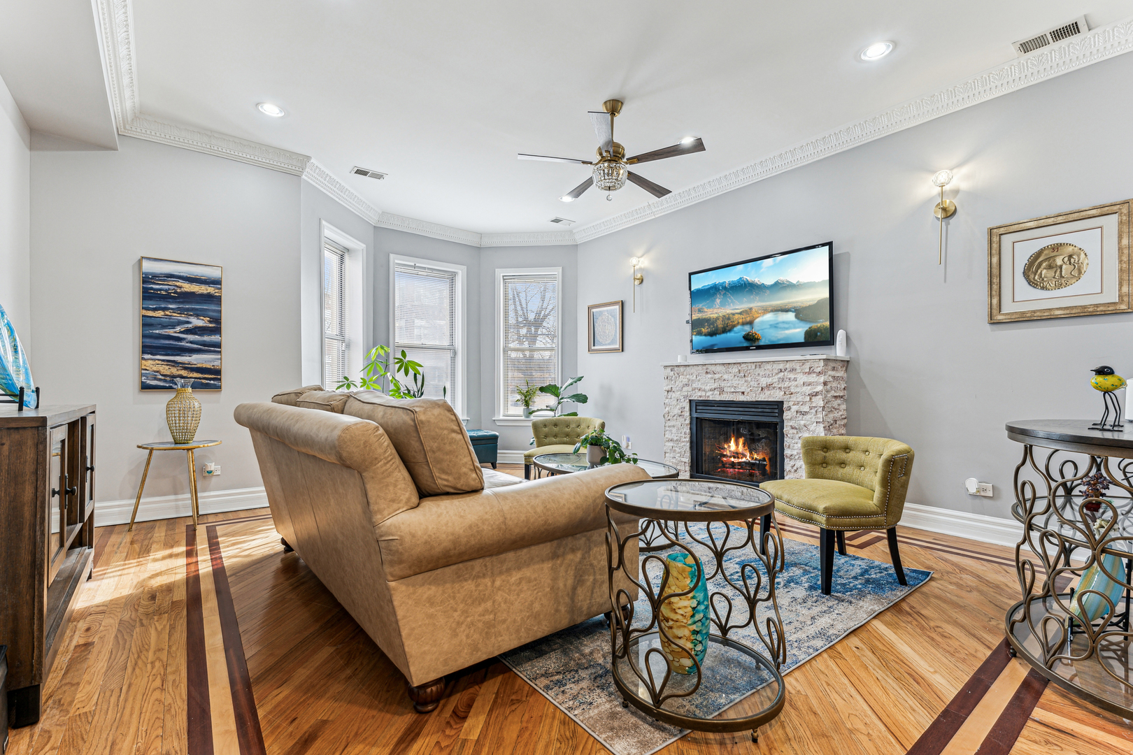 4854 S Prairie Avenue Unit: 1