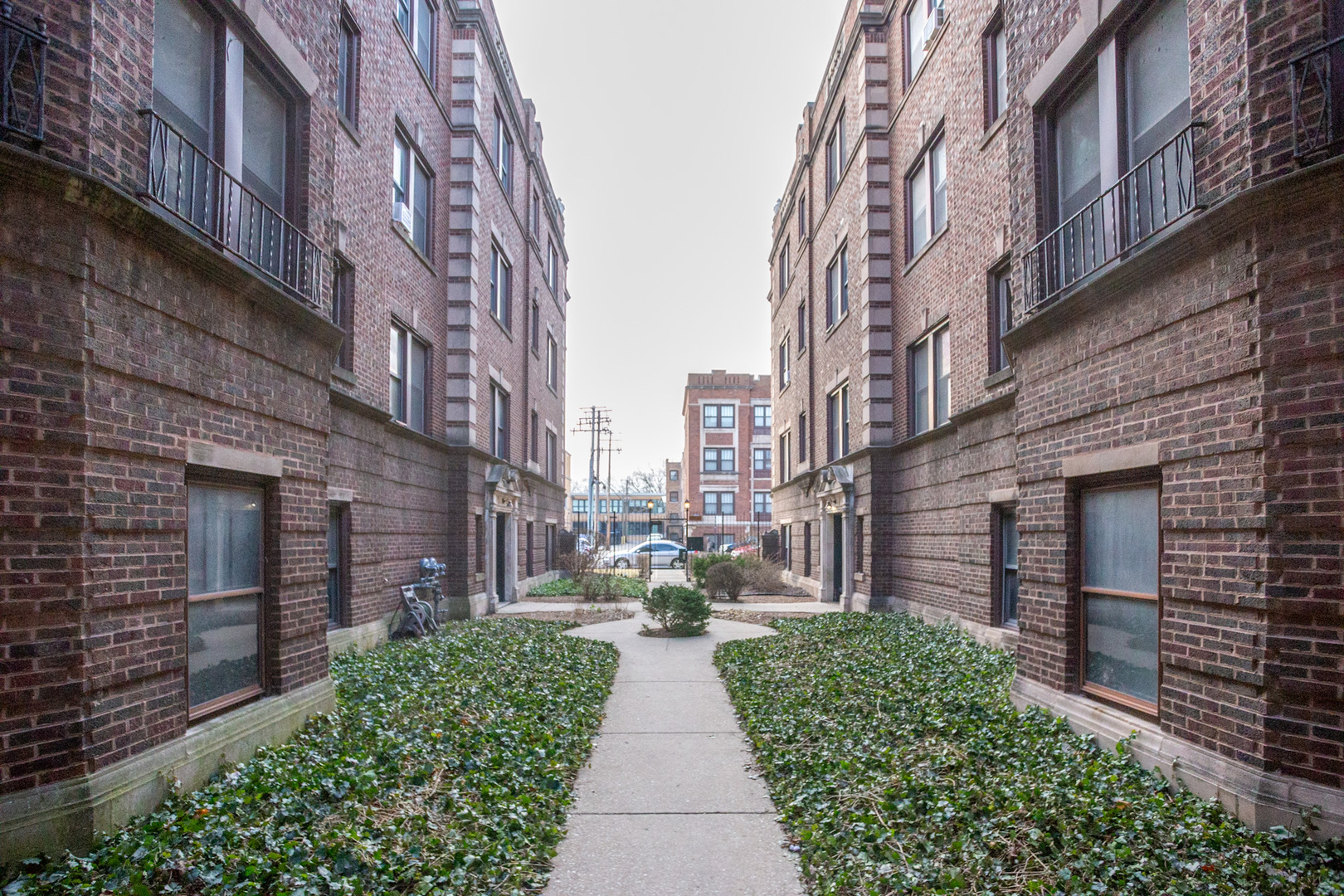 5329 S Dorchester Avenue Unit: 3A