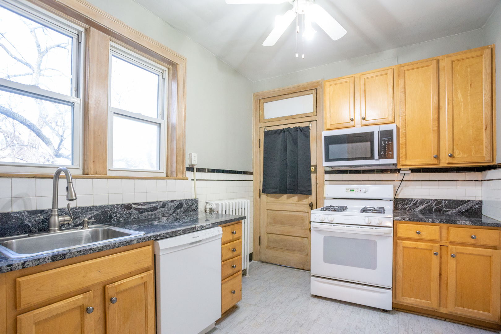 5329 S Dorchester Avenue Unit: 3A