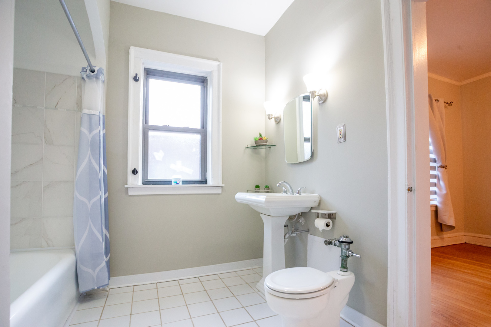 5329 S Dorchester Avenue Unit: 3A