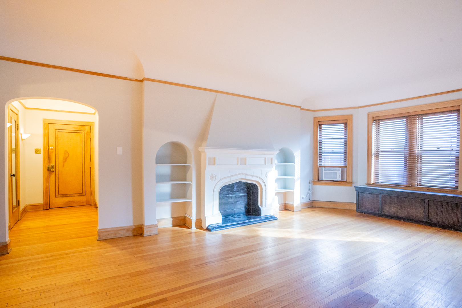 5329 S Dorchester Avenue Unit: 3A