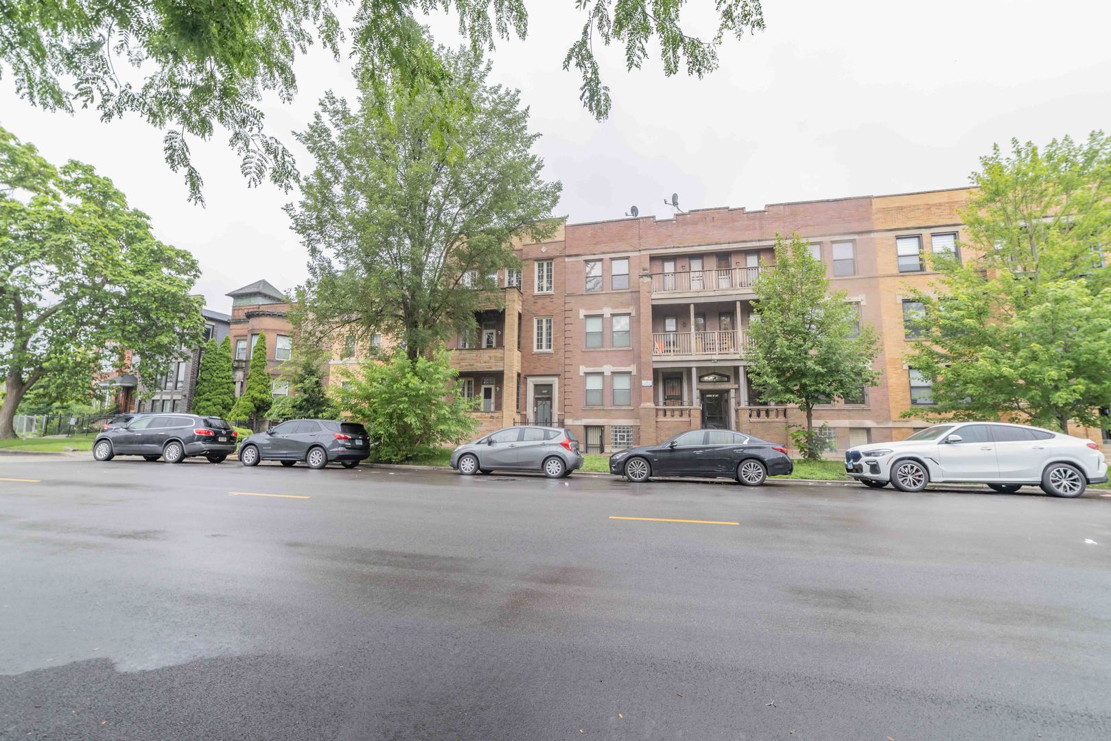5017 S PRAIRIE Avenue Unit: 3N