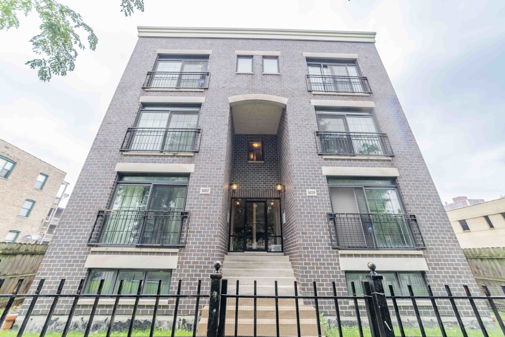 5017 S PRAIRIE Avenue Unit: 3N