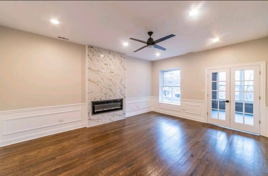 5826 S Michigan Avenue Unit: 2S