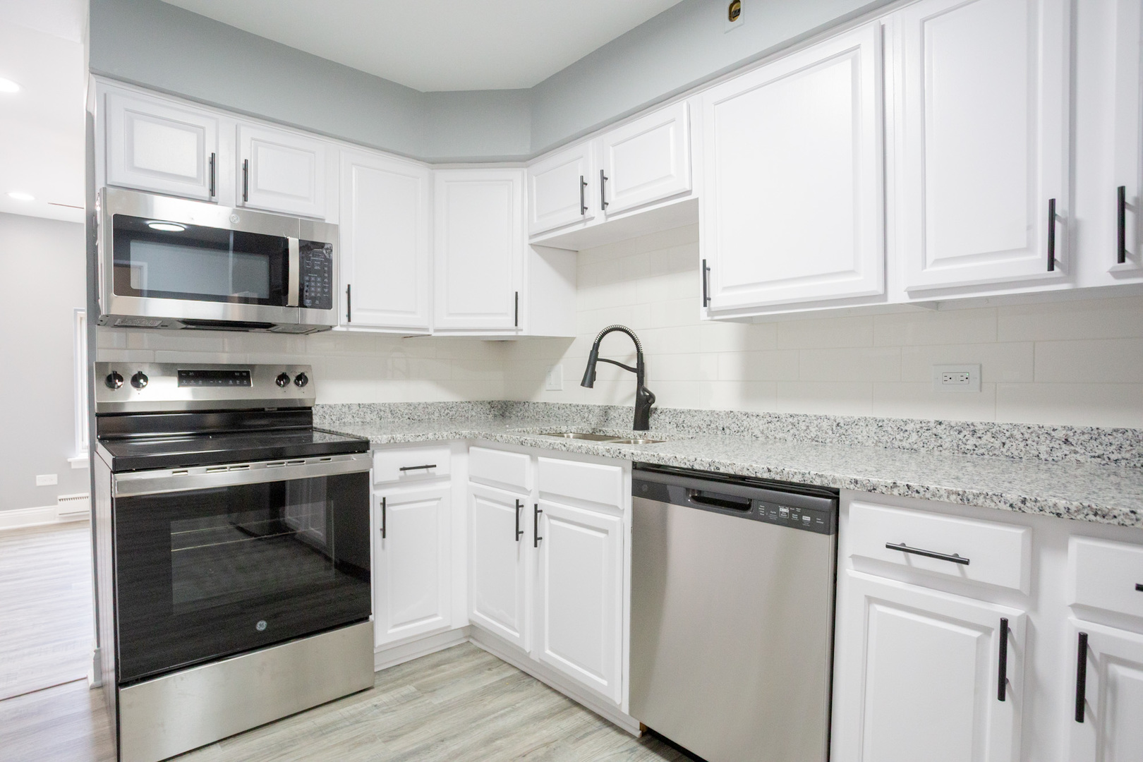 2772 E 75th Street Unit: 2FN