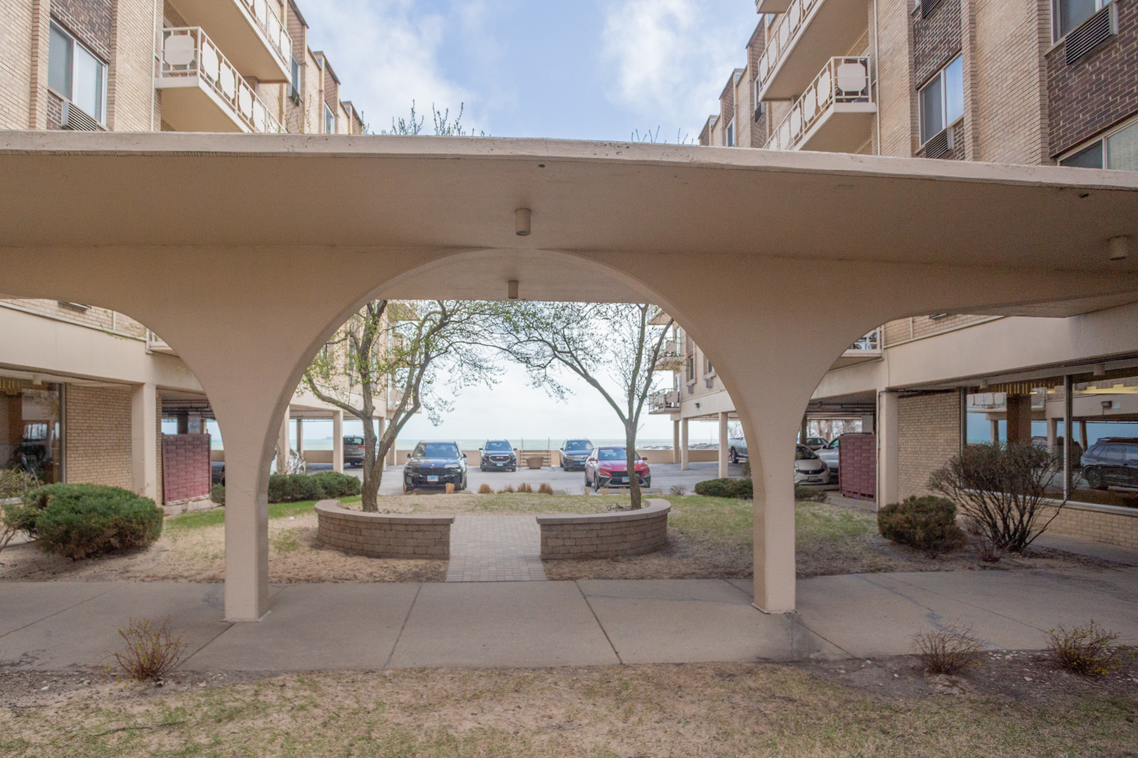 2772 E 75th Street Unit: 2FN