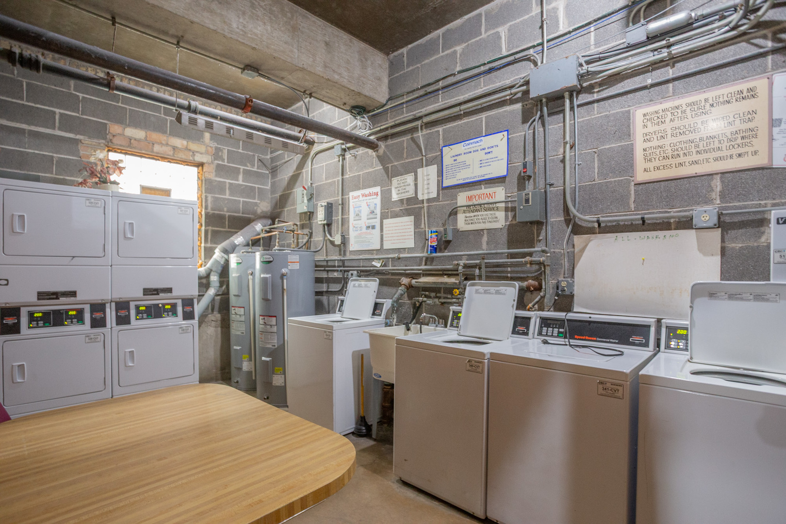 2772 E 75th Street Unit: 2FN