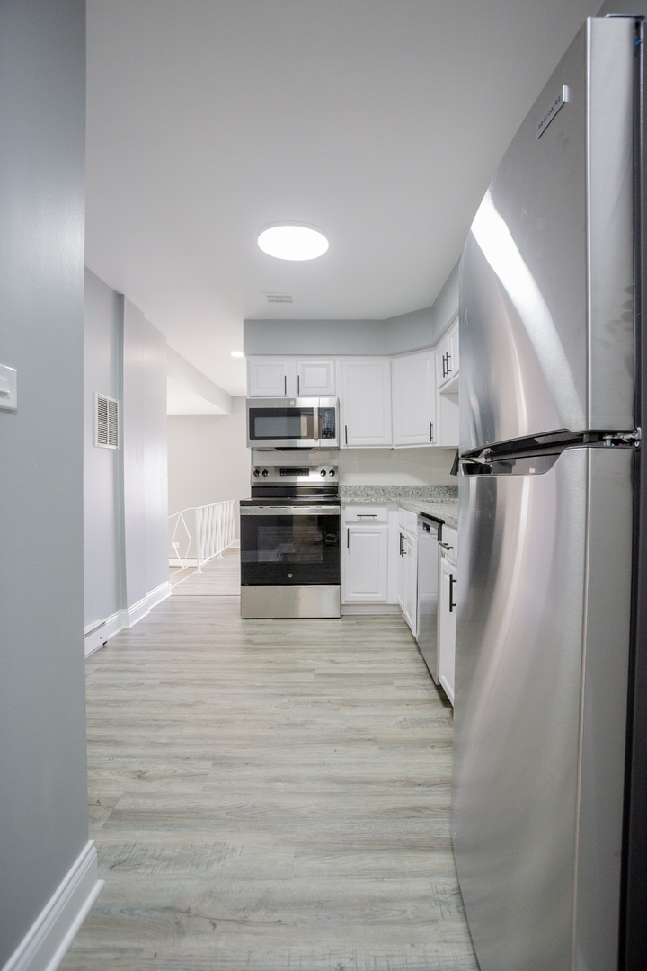 2772 E 75th Street Unit: 2FN