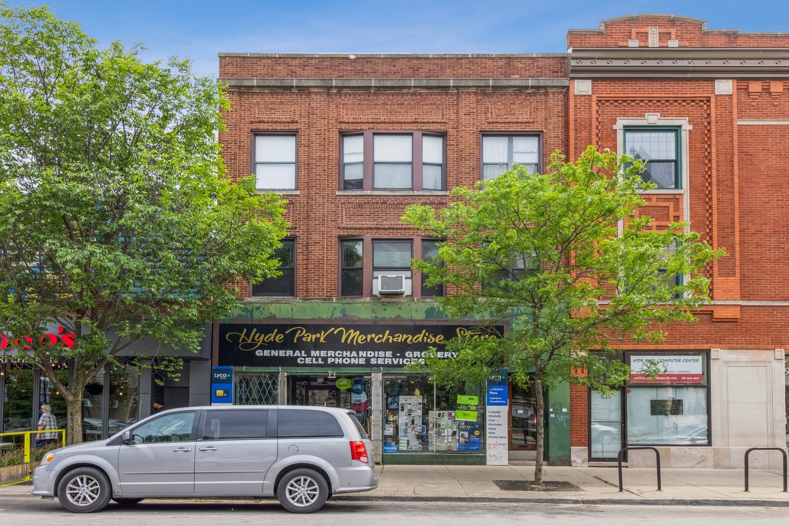 1443 E 53rd Street Unit: 2R