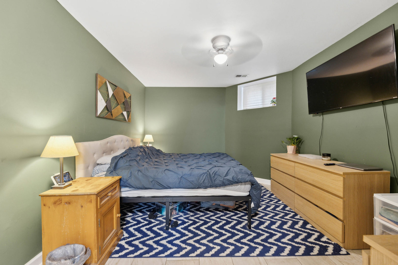 4854 S Prairie Avenue Unit: G