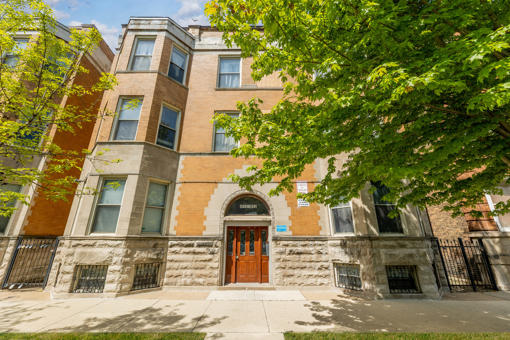 4854 S Prairie Avenue Unit: G
