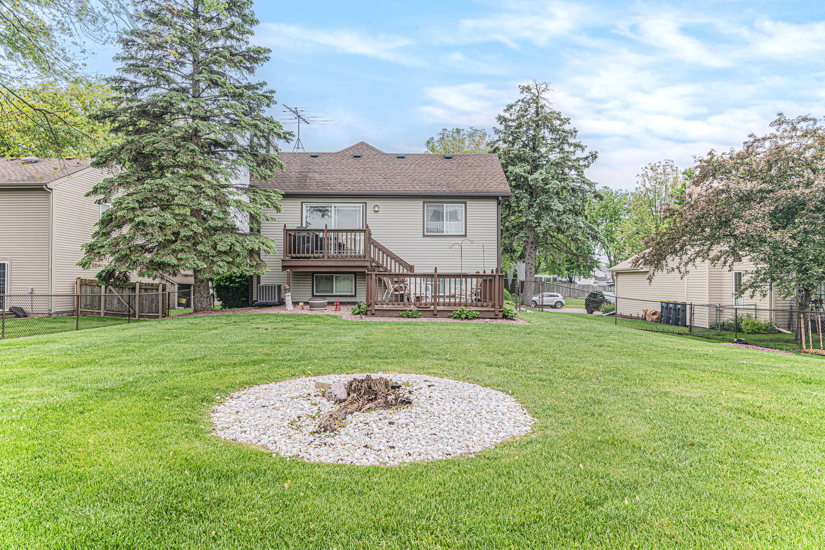 215 N Oltendorf Road