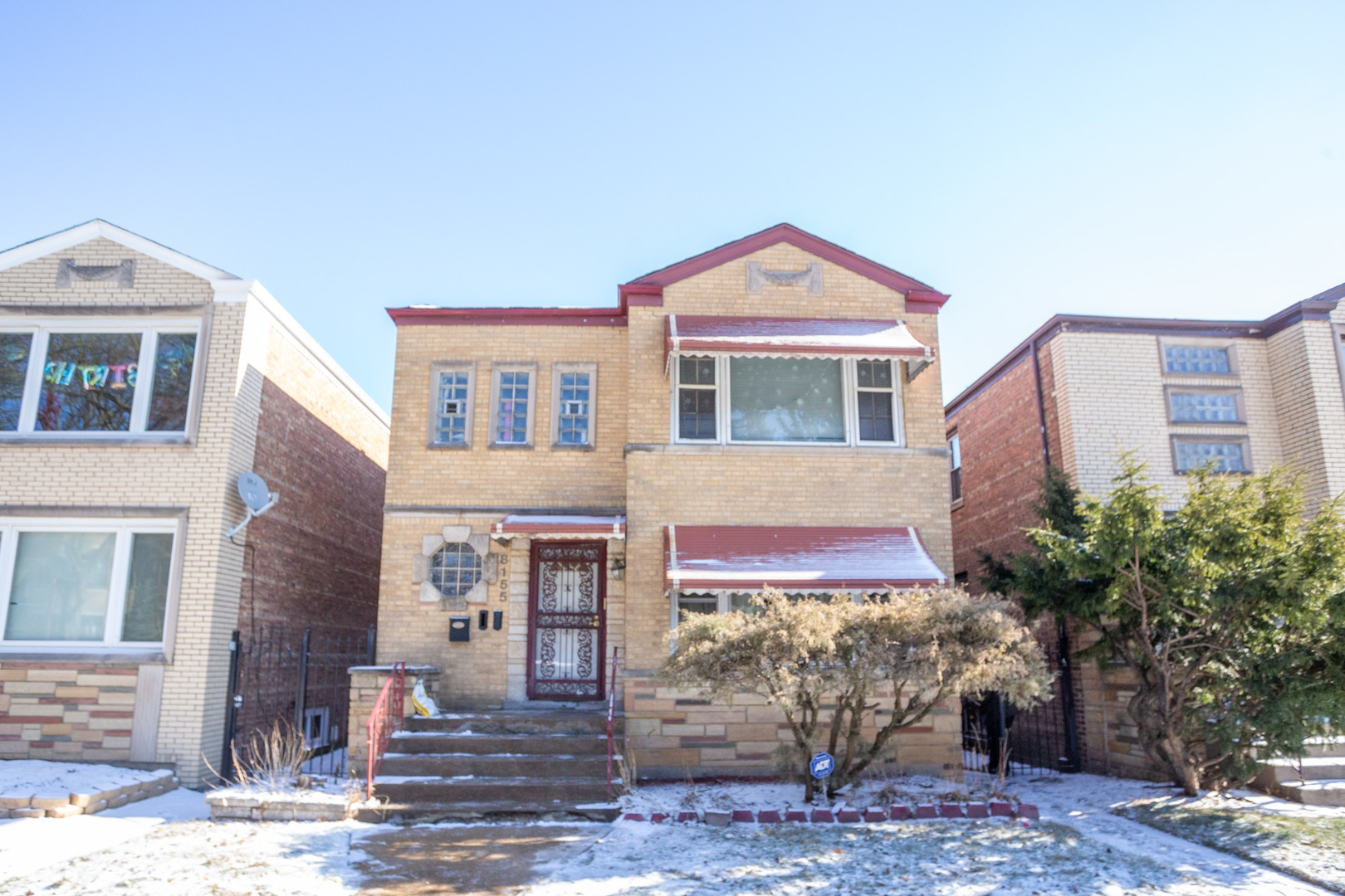 8155 S Saginaw Avenue