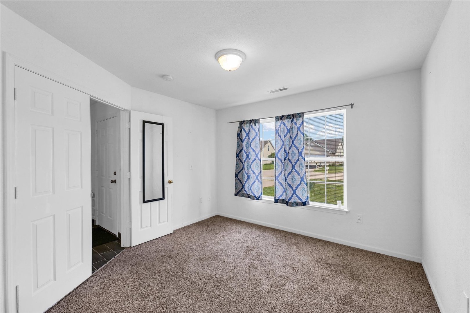 709 Bardeen Lane