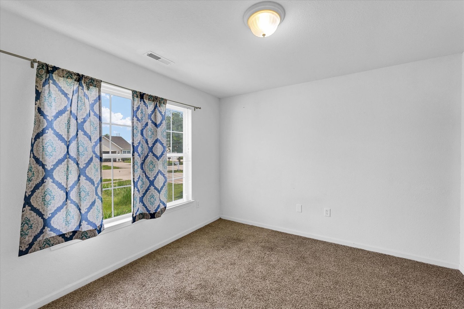 709 Bardeen Lane