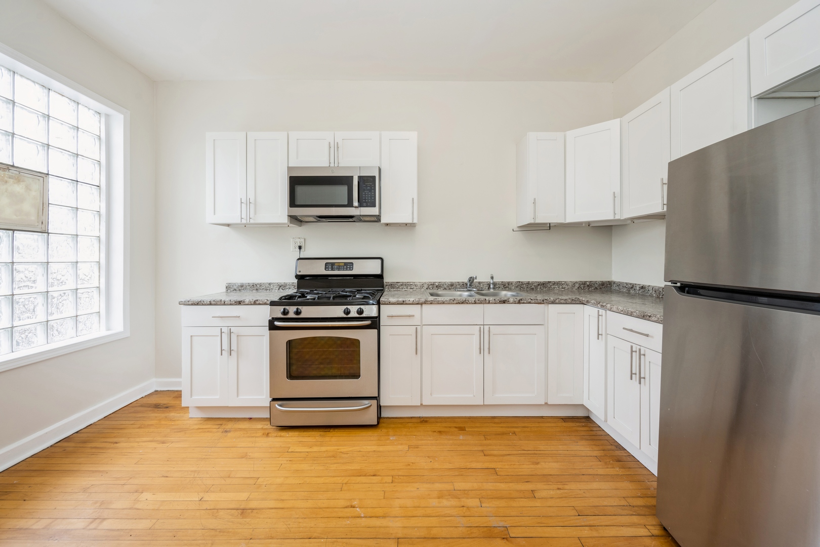 711 N Christiana Avenue