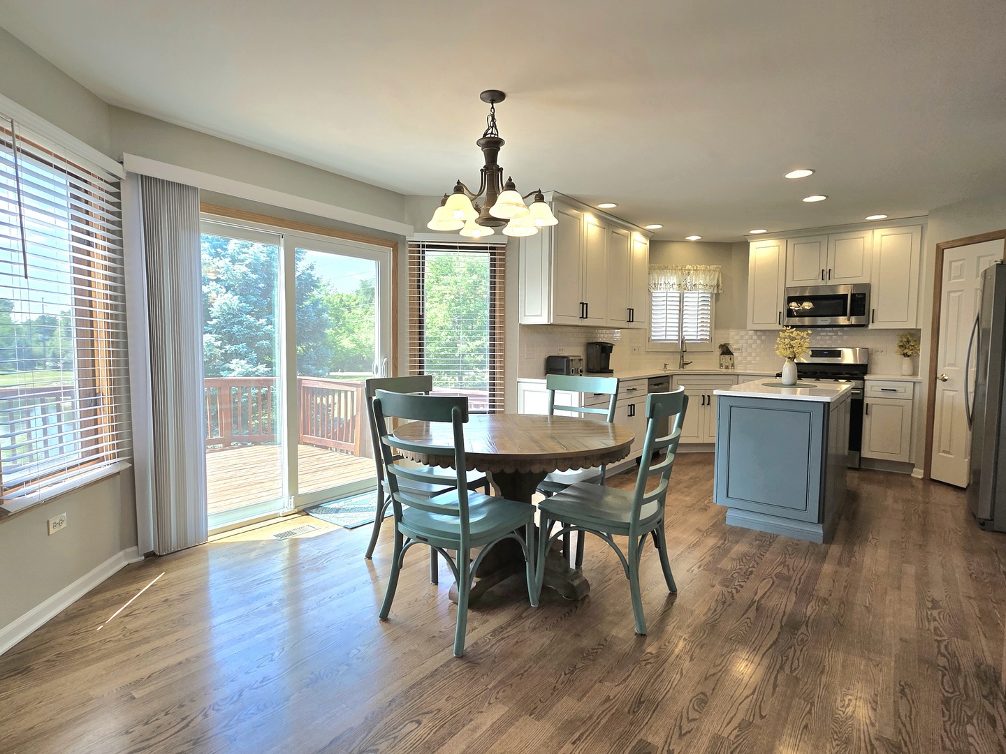 3204 Apache Drive