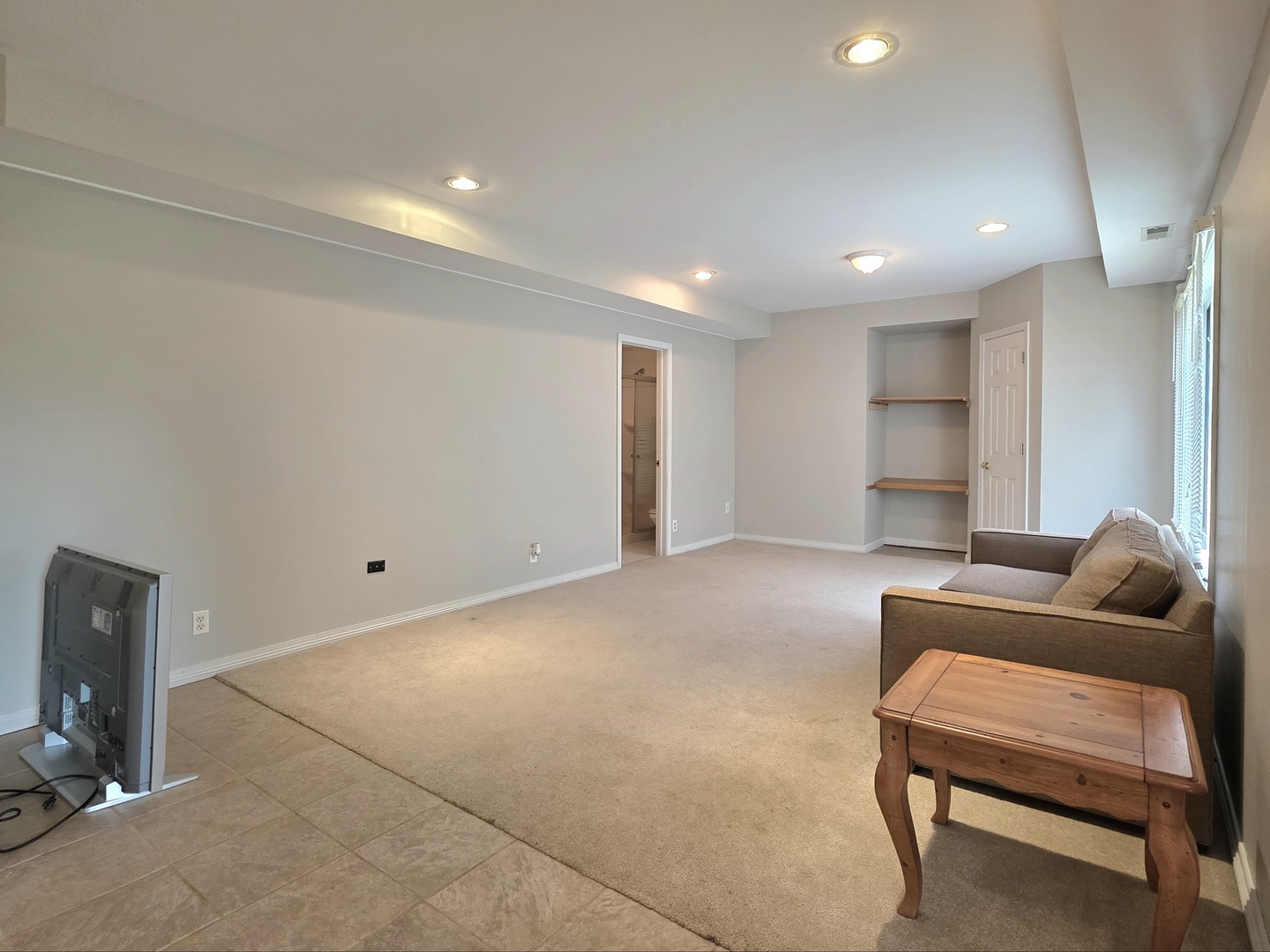 3204 Apache Drive