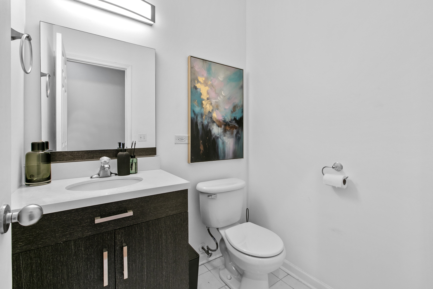 2249 W MONROE Street Unit: 4