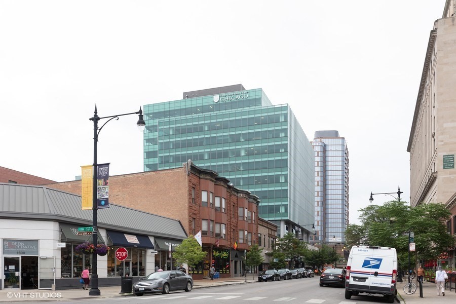 1443 E 53rd Street Unit: 3R