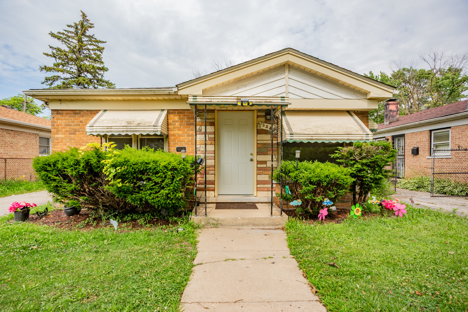 15533 Vincennes Road