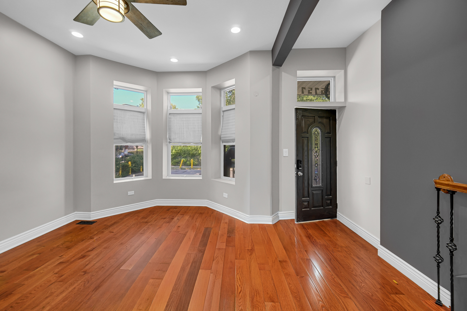 5757 S Aberdeen Street
