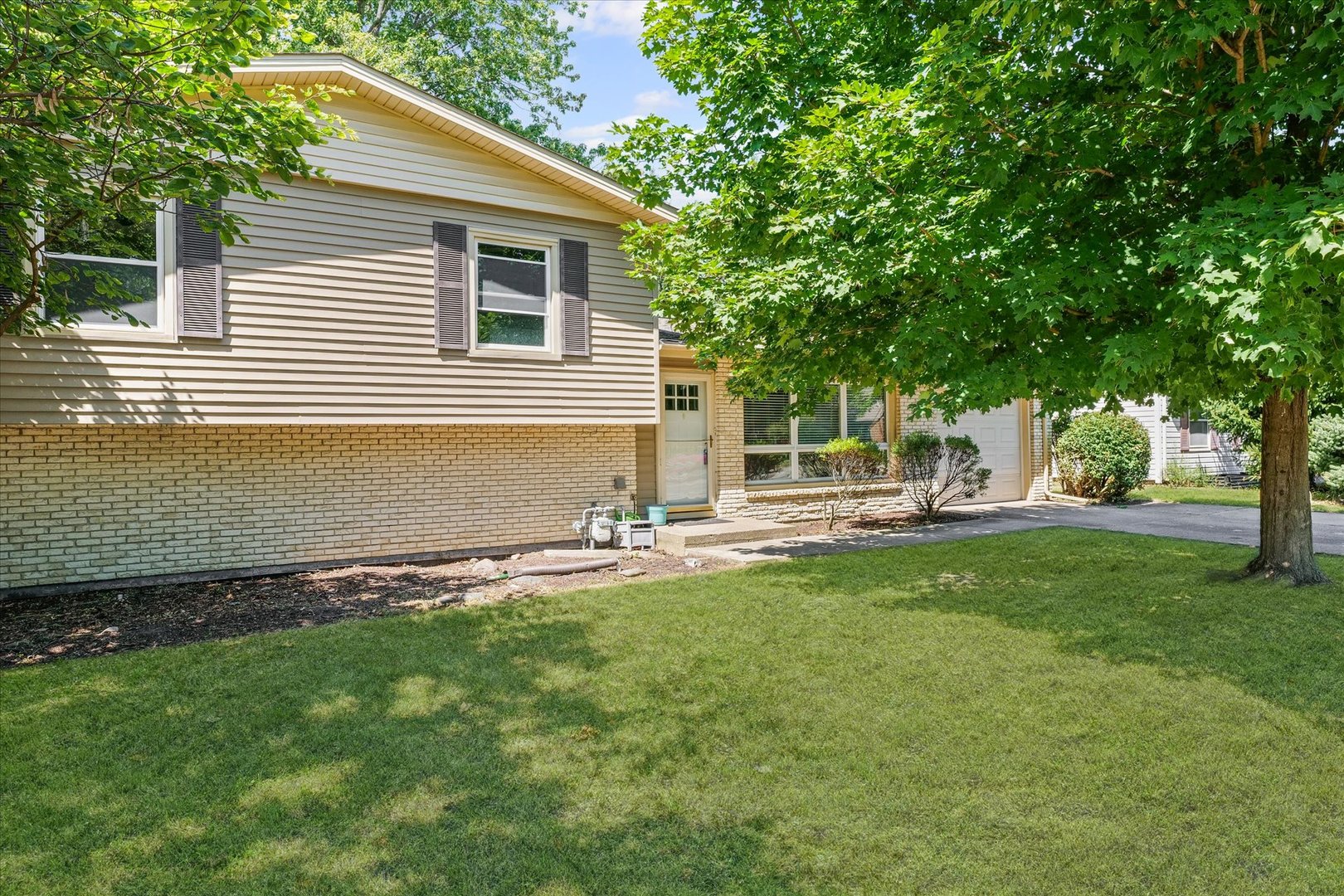 2007 S Prospect Avenue