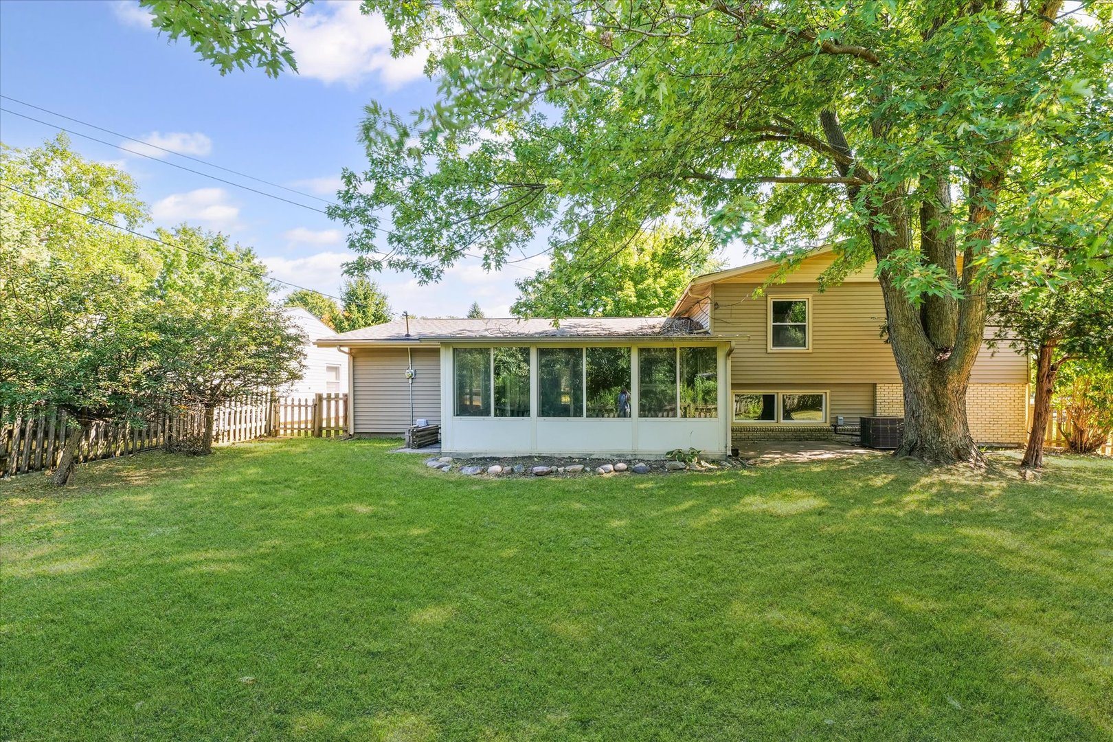 2007 S Prospect Avenue