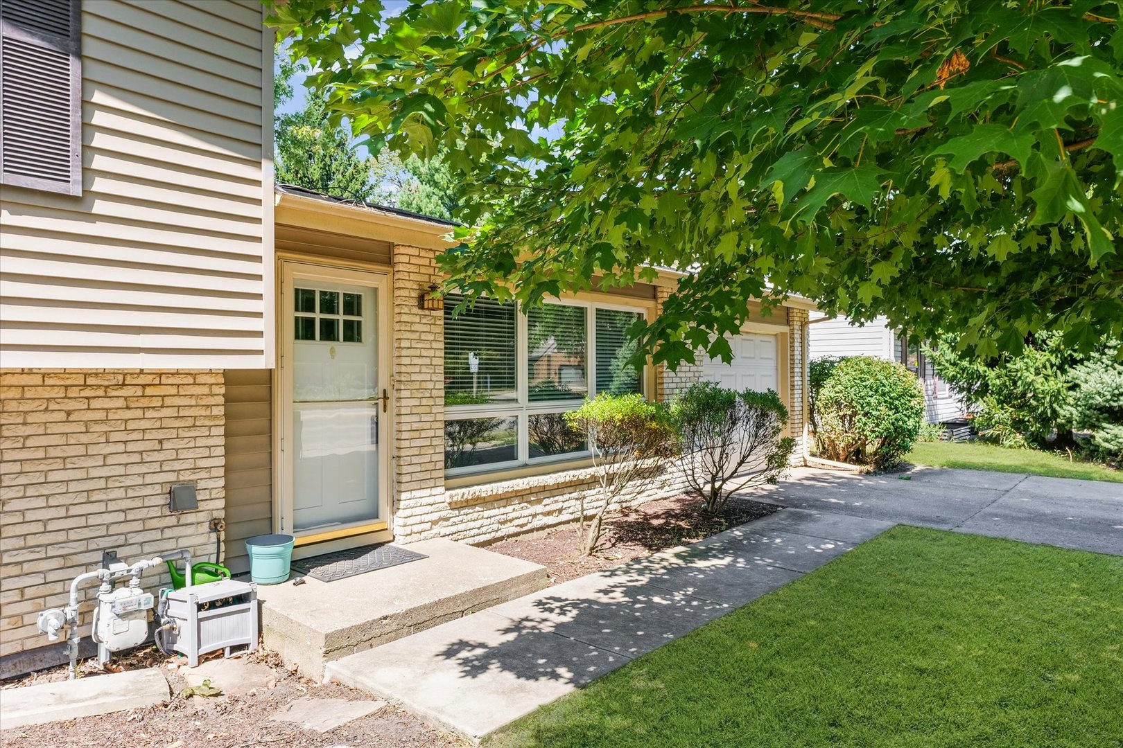 2007 S Prospect Avenue