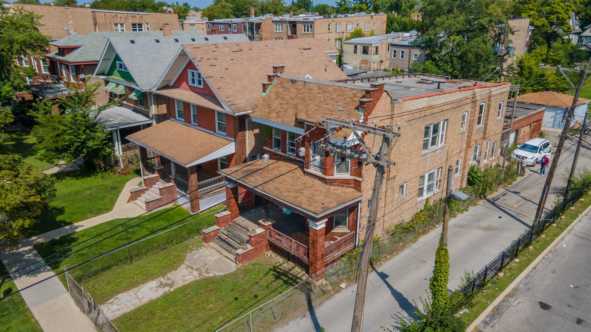 17 N Austin Boulevard