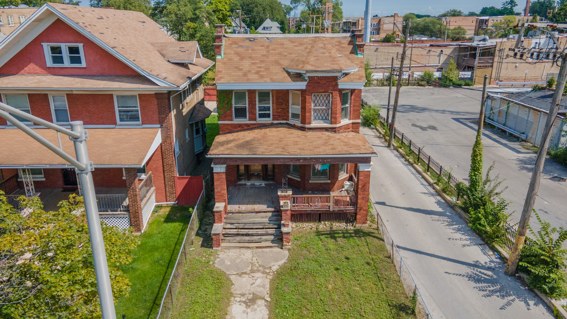 17 N Austin Boulevard