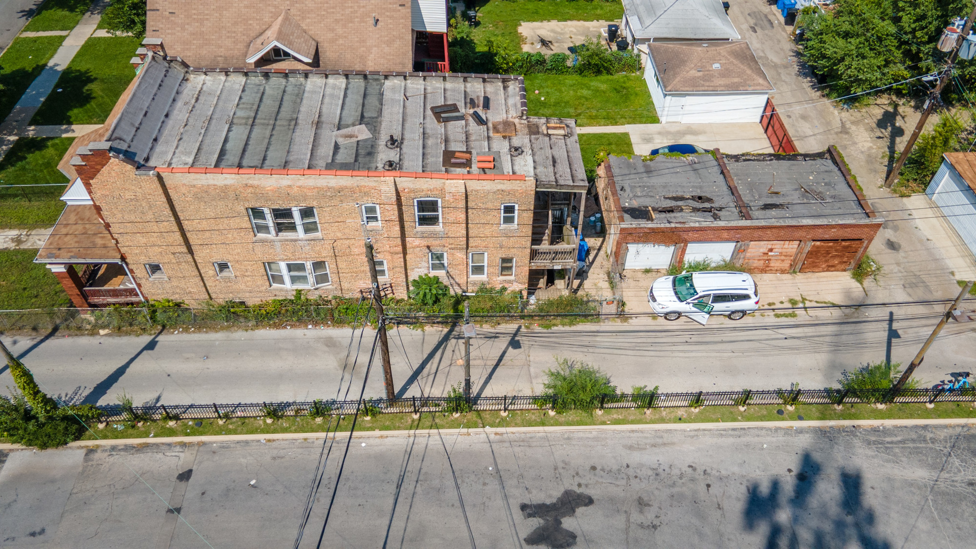 17 N Austin Boulevard