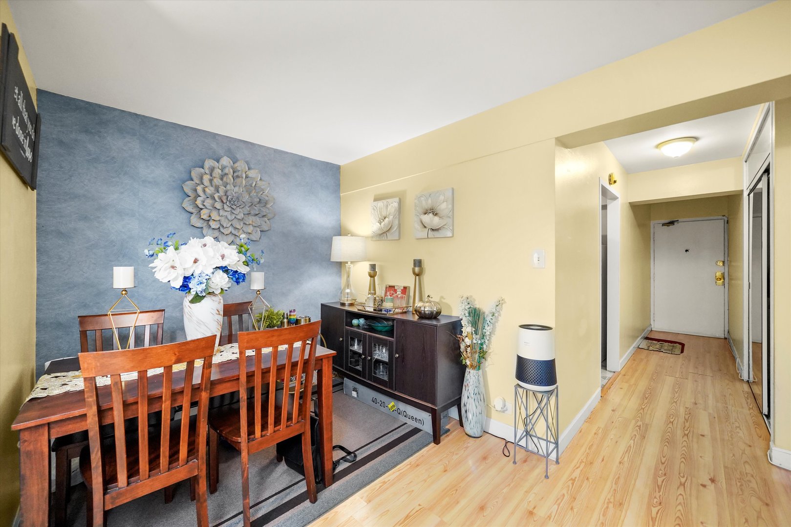 7337 S South Shore Drive Unit: 406