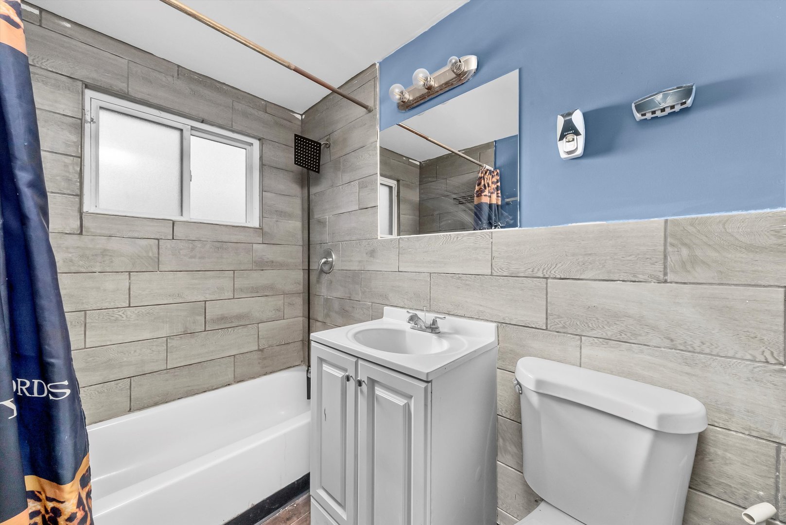 7327 S Kingston Avenue Unit: 2