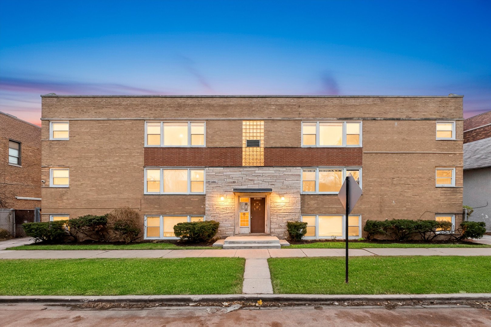 7327 S Kingston Avenue Unit: 2
