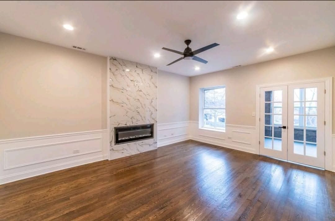 5824 S Michigan Avenue Unit: 2