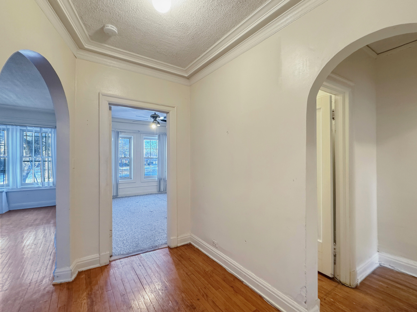6832 S South Shore Drive Unit: 1
