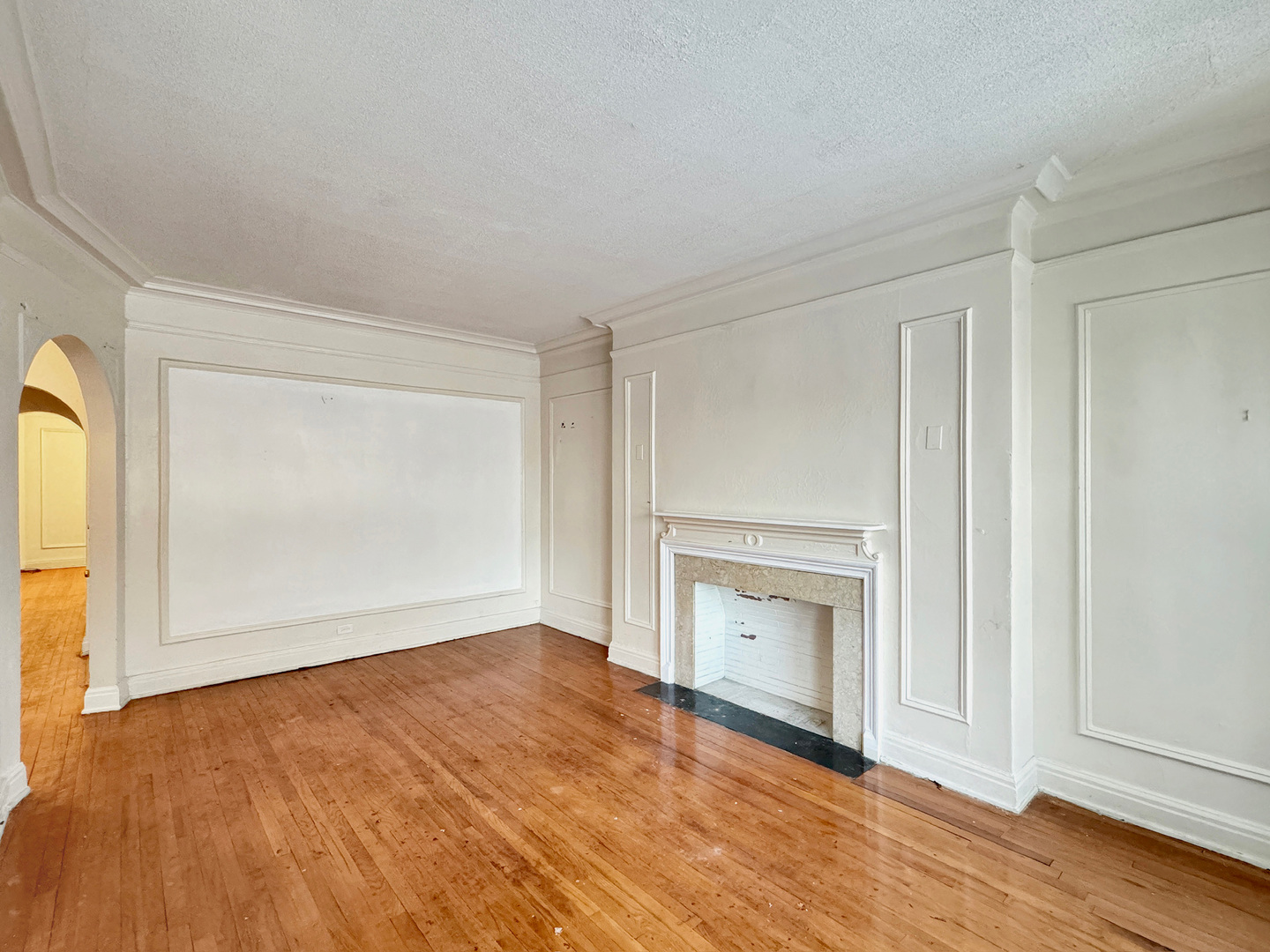 6832 S South Shore Drive Unit: 1