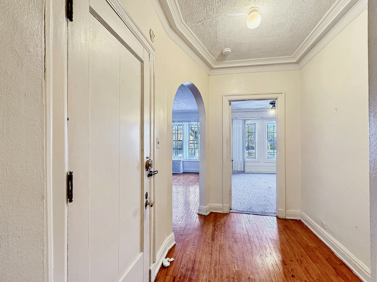 6832 S South Shore Drive Unit: 1