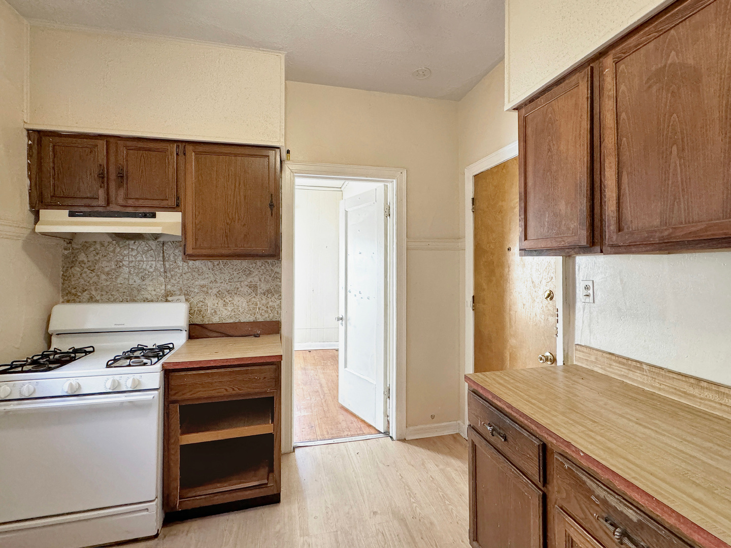 6832 S South Shore Drive Unit: 1