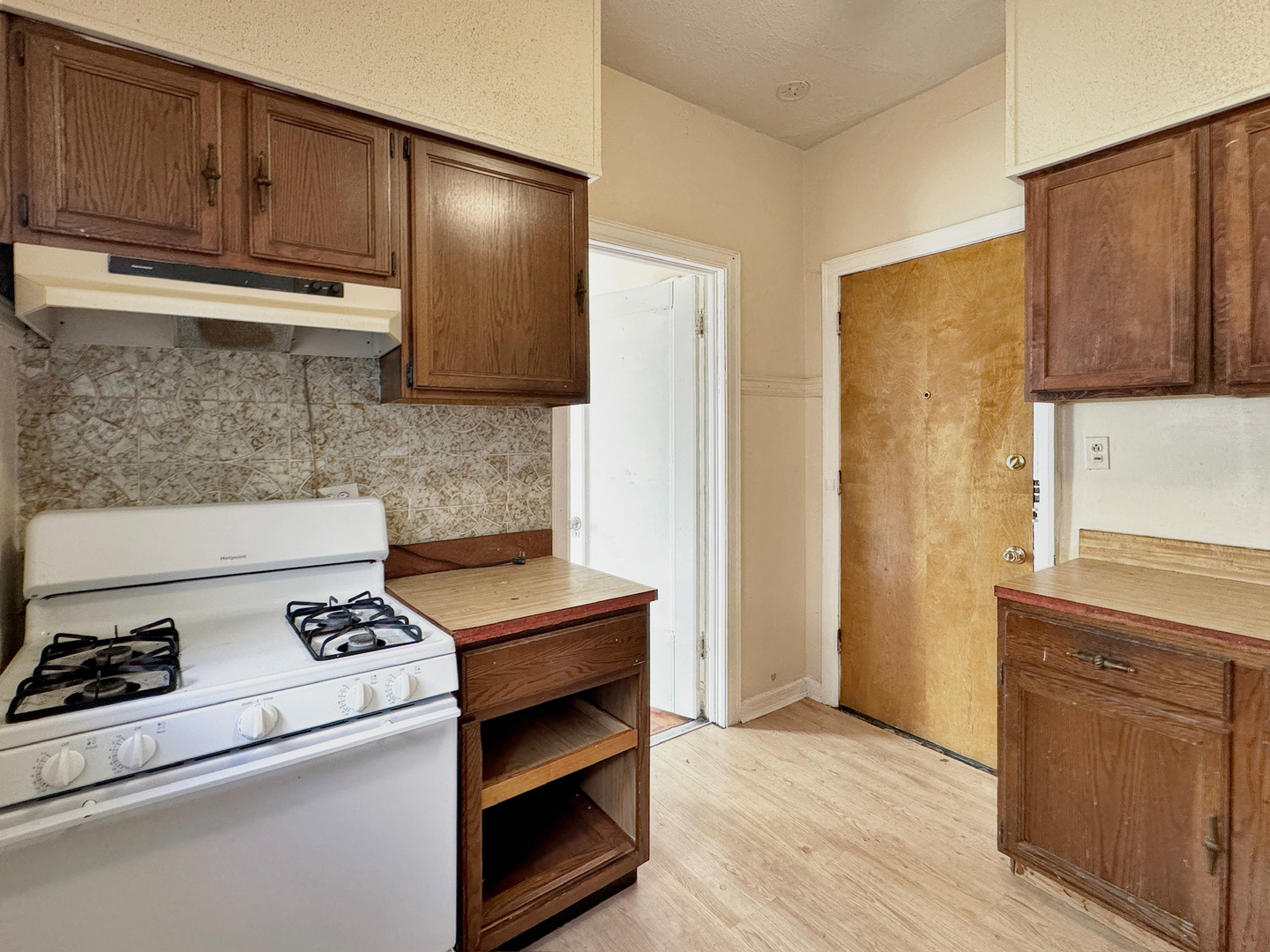 6832 S South Shore Drive Unit: 1