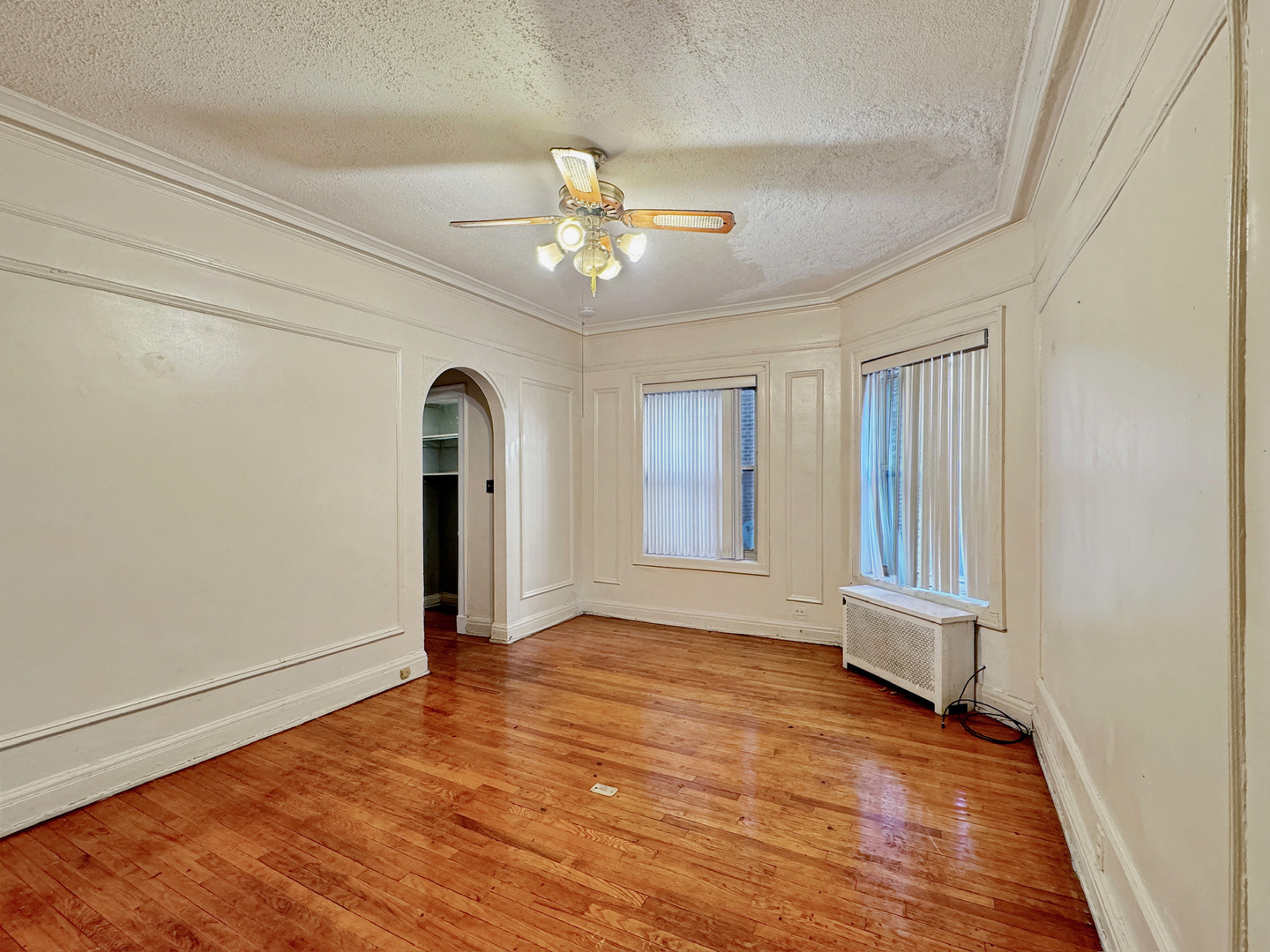 6832 S South Shore Drive Unit: 1