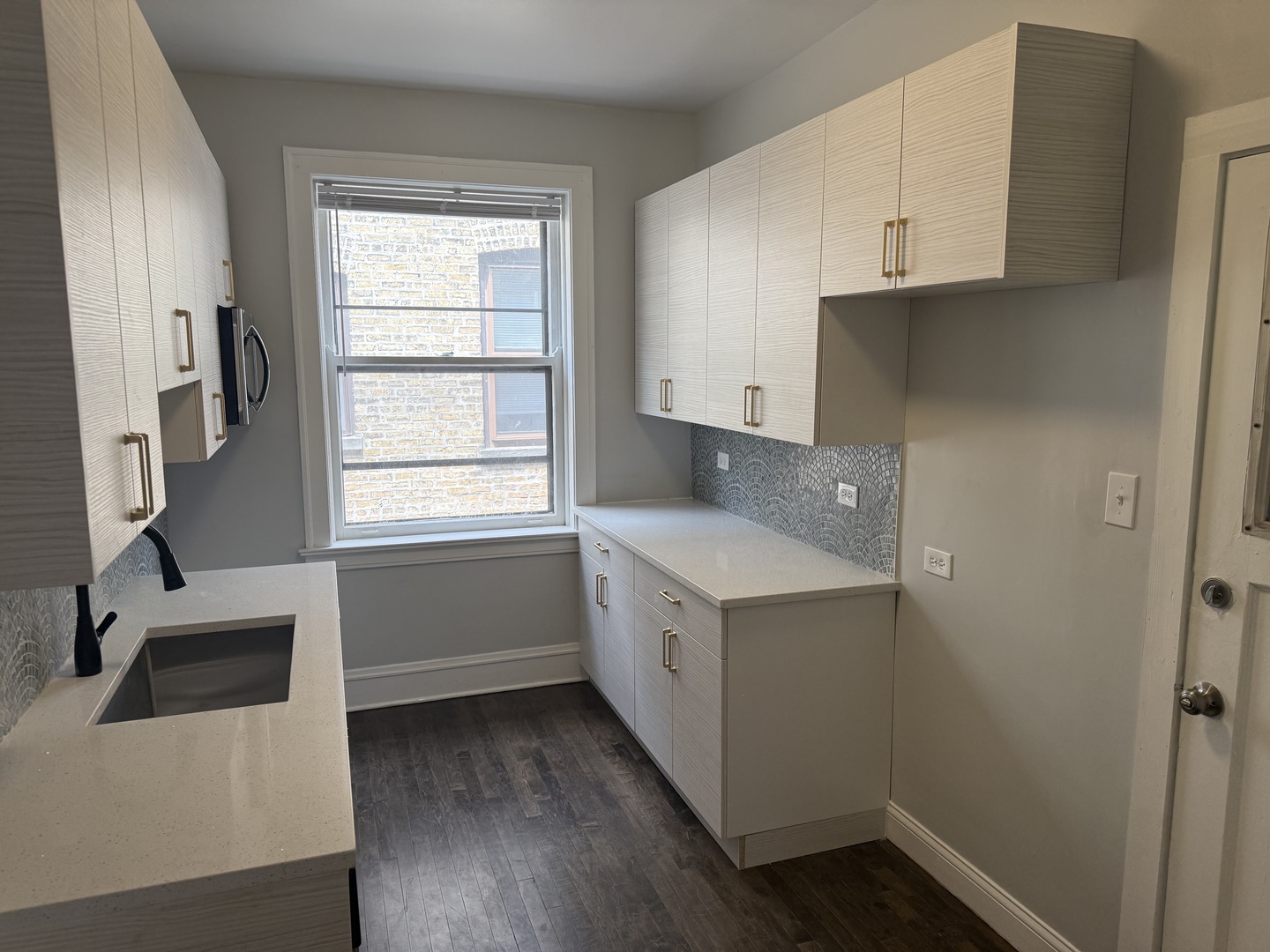 624 Sheridan Road Unit: 2