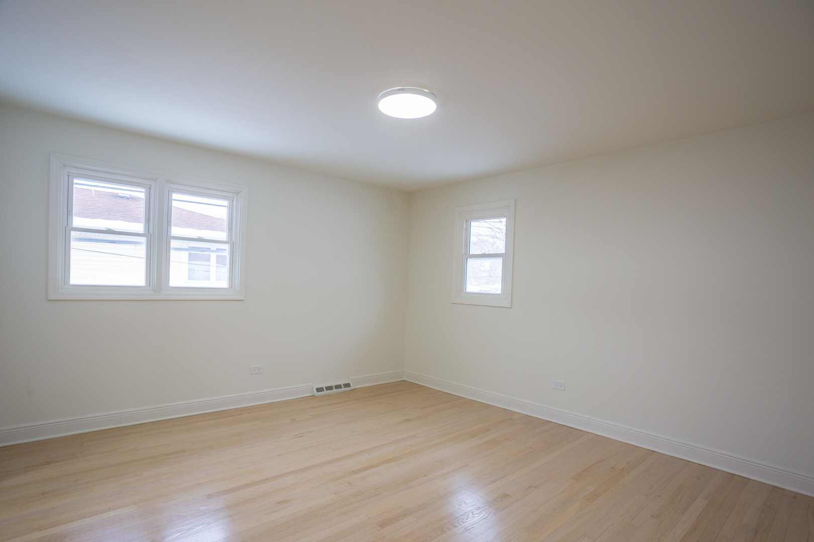 916 E 168th Street