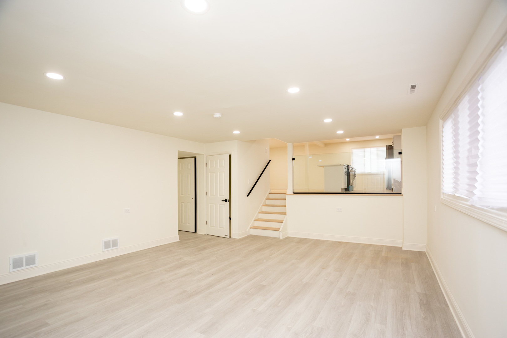 916 E 168th Street