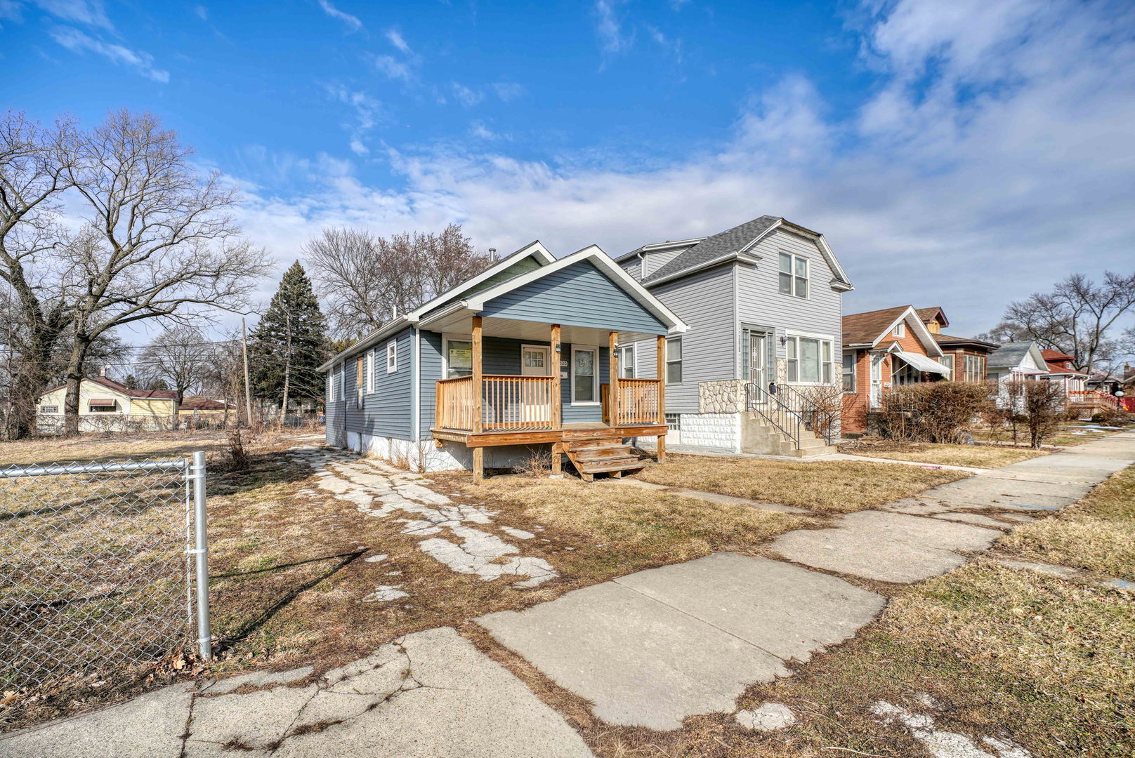 1020 W 104th Place