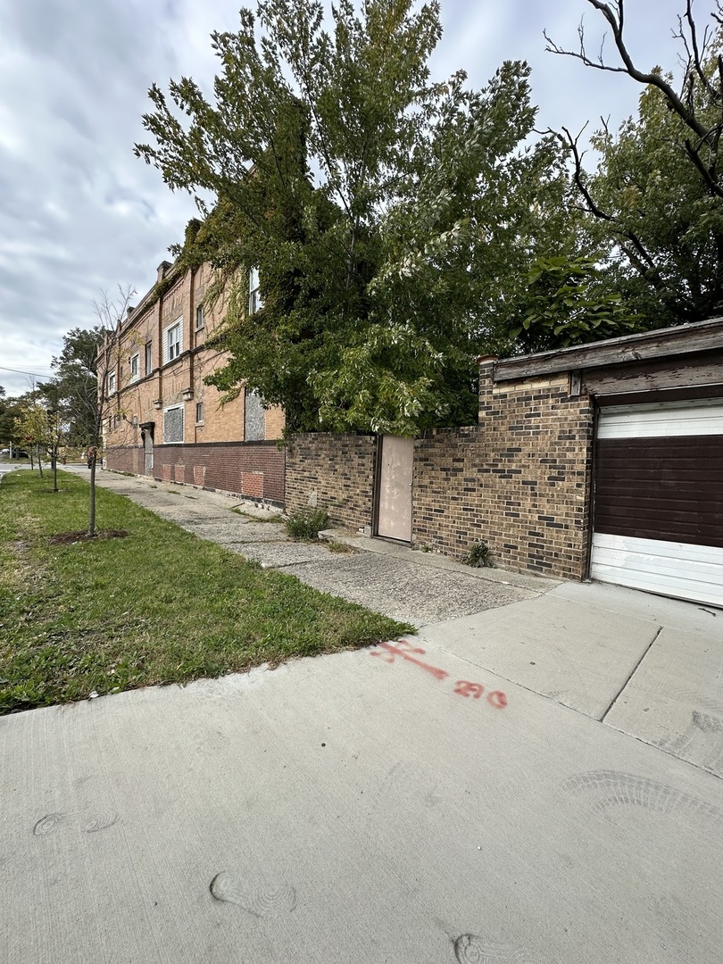 1659 S Pulaski Road